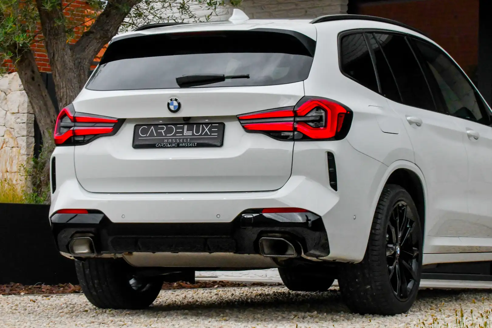 BMW X3 2.0iA xDr ✔️ MSPORT | COGNAC | ONGEVALVRIJ | Wit - 2