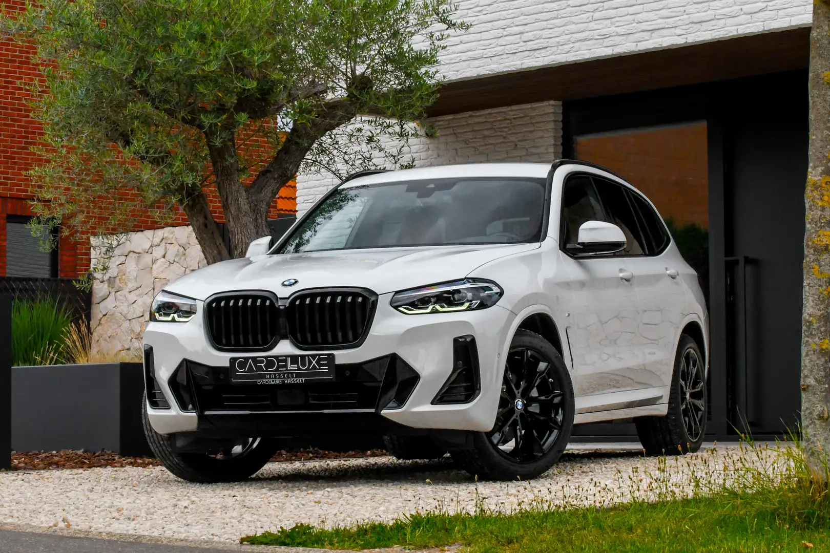 BMW X3 2.0iA xDr ✔️ MSPORT | COGNAC | ONGEVALVRIJ | Wit - 1