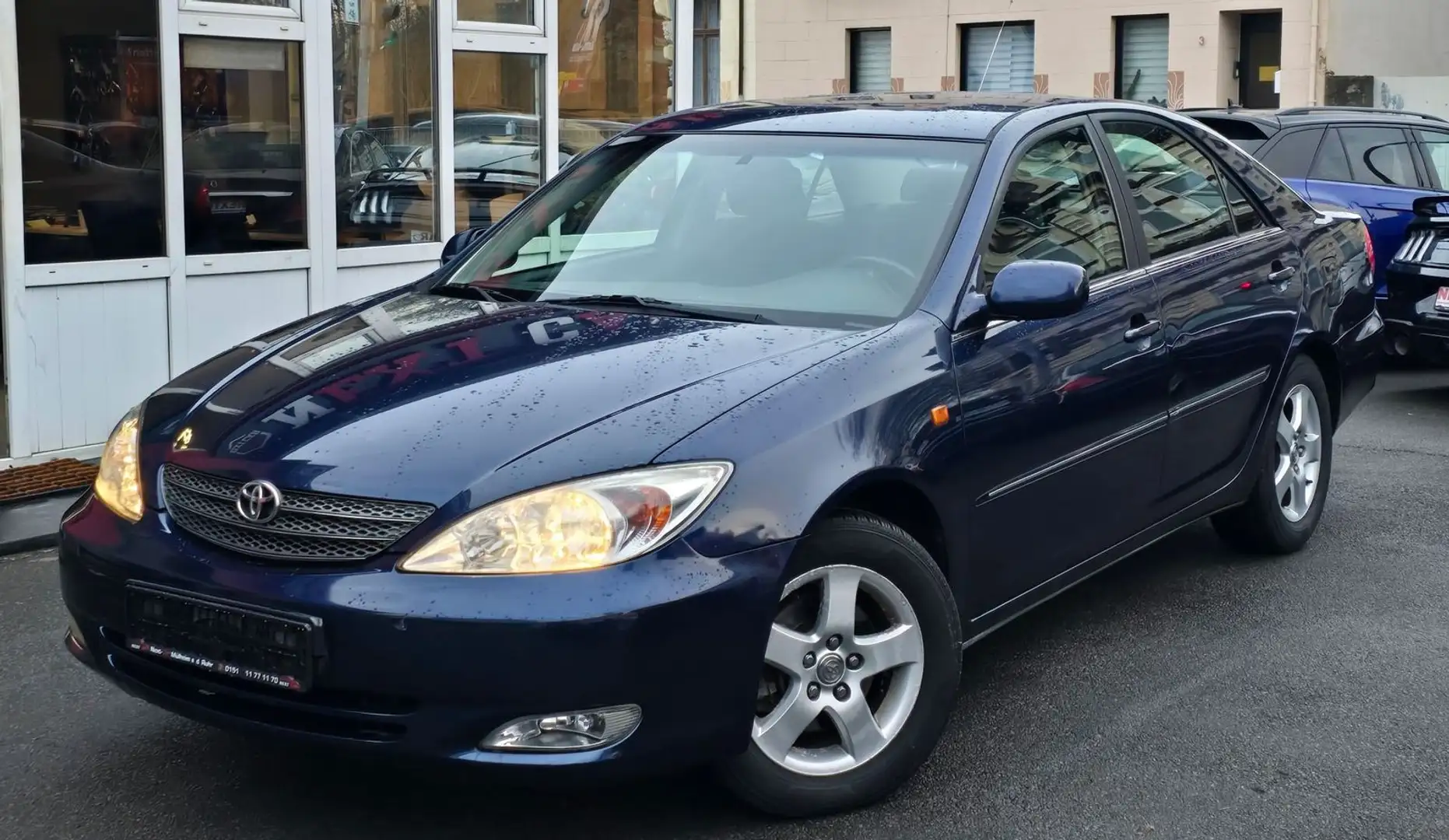 Toyota Camry 3,0 V6 Aut.|AHK|Xenon|seit 2006 in einem B Silber - 1