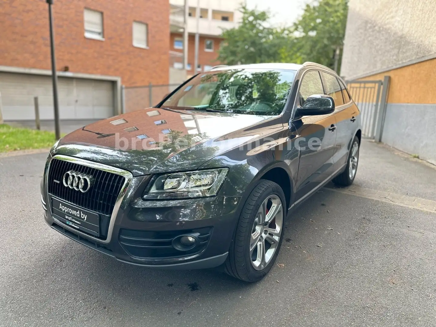 Audi Q5 3.0 TDI  Quattro *Voll Scheckheftgepflegt* Grau - 2