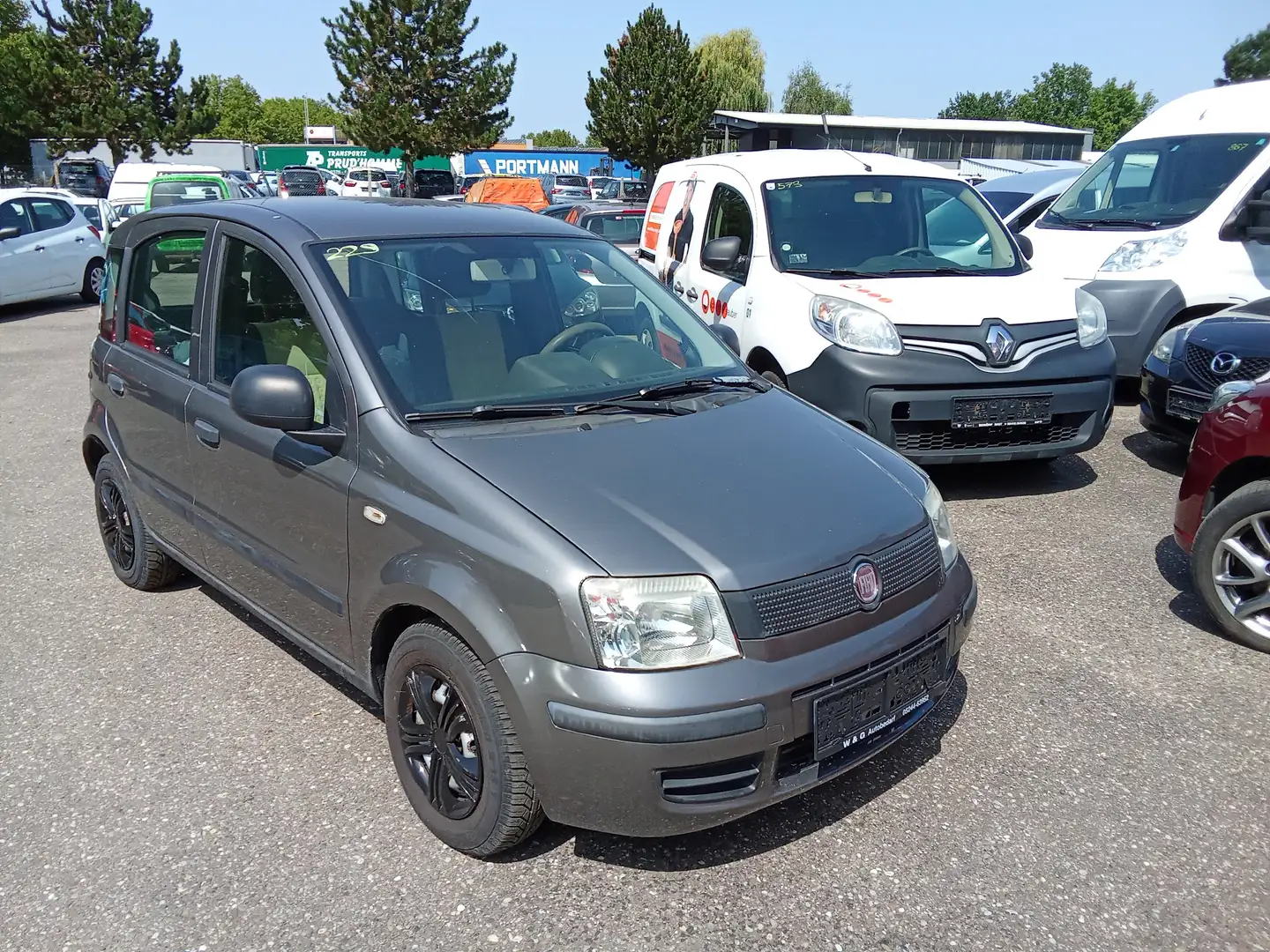 Fiat Panda 1.2 8V MyLive Kein Tüv Grau - 2