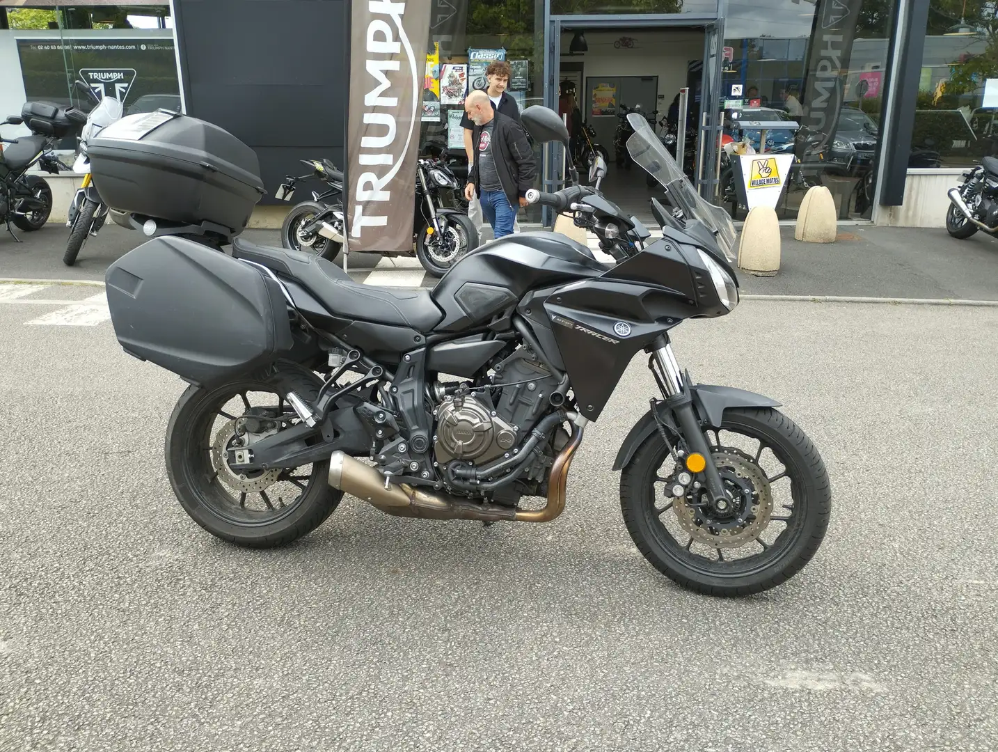 Yamaha Tracer 7 Negro - 2