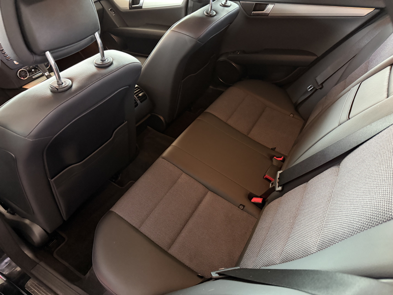 Mercedes-Benz C 250 T CGIAVANTGARDE+SCHIEBEDACH+DISTRONIC+ — photo 13