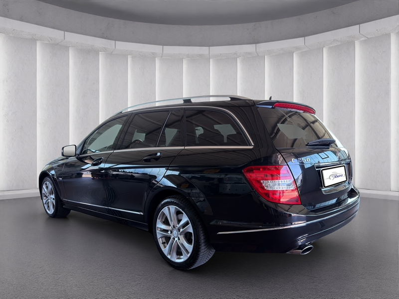 Mercedes-Benz C 250 T CGIAVANTGARDE+SCHIEBEDACH+DISTRONIC+ — photo 2