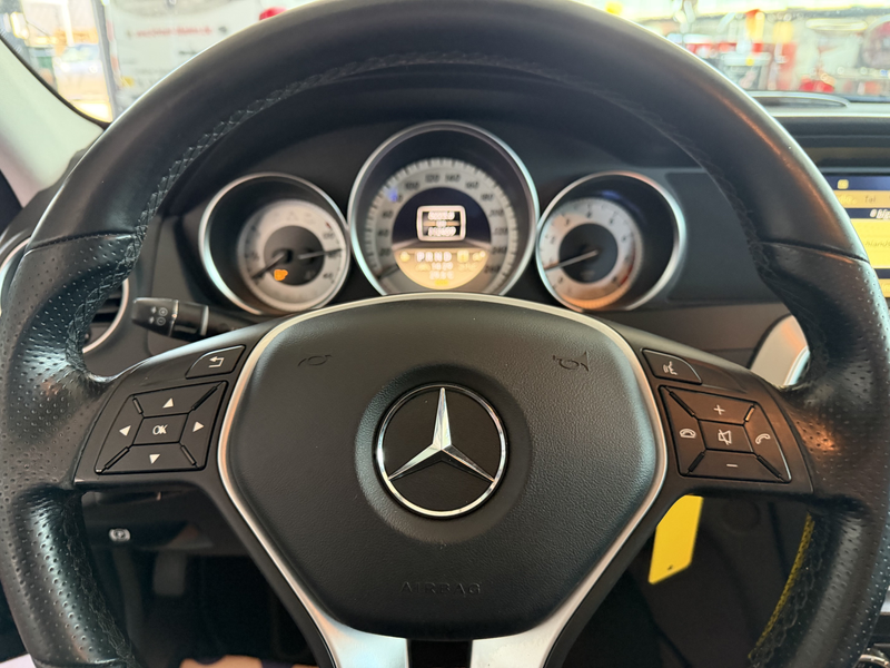 Mercedes-Benz C 250 T CGIAVANTGARDE+SCHIEBEDACH+DISTRONIC+ — photo 8