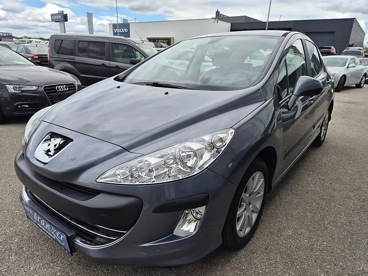 Peugeot 308 1,4 16VVTi Comfort Grau - 2