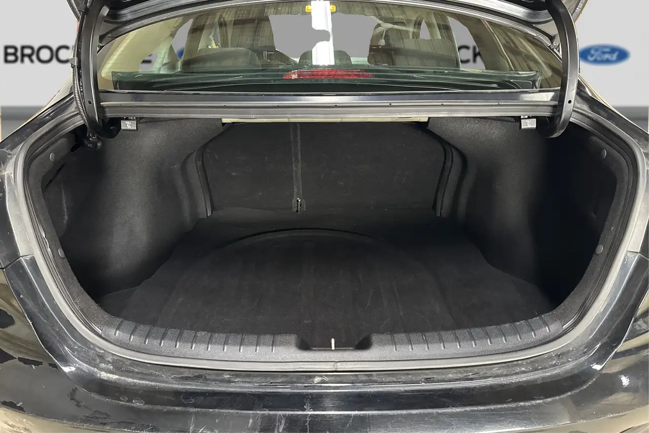 Kia Forte снимка Kia Forte