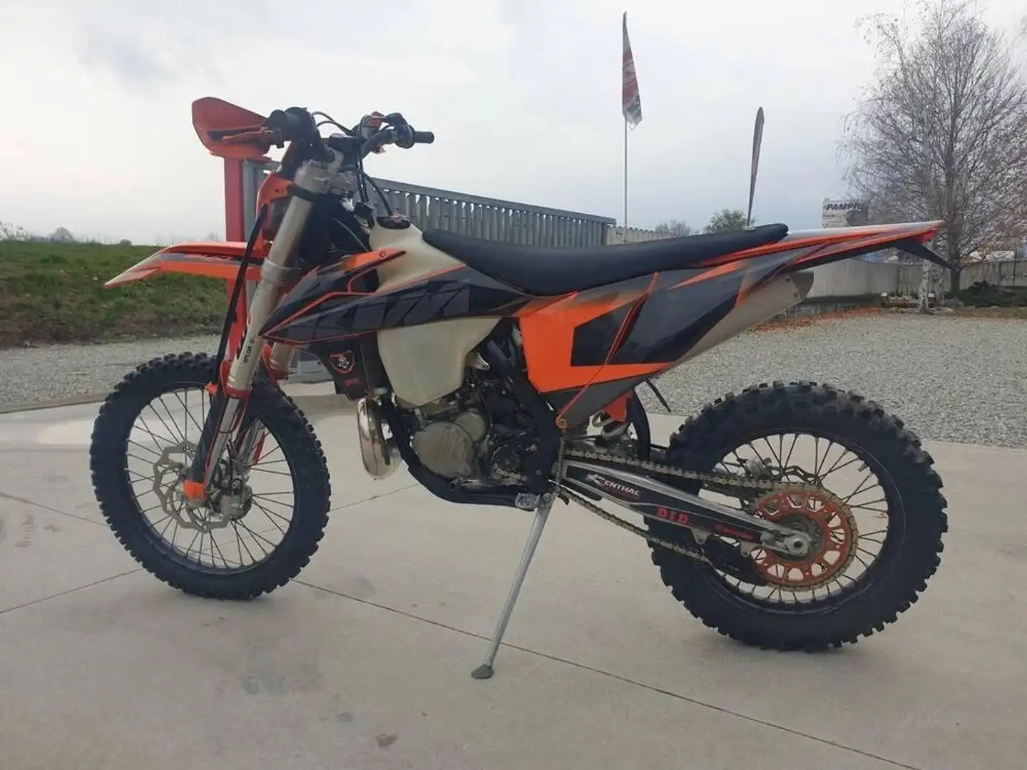KTM 300 EXC Orange - 1