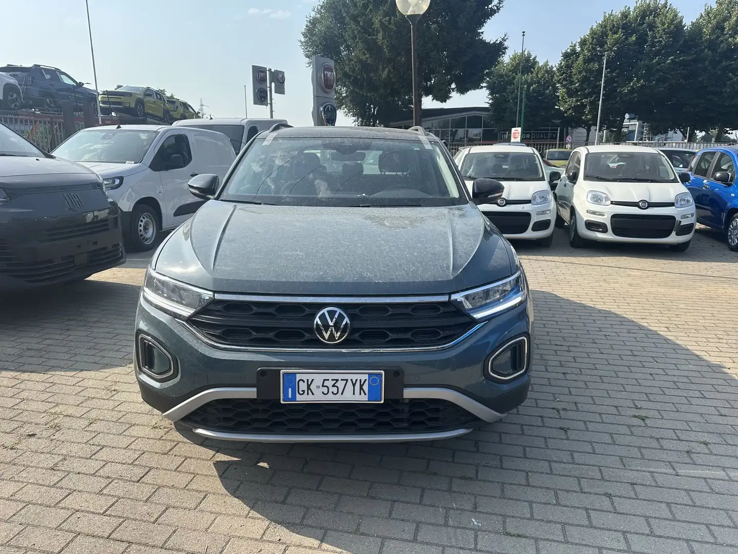 Volkswagen T-Roc 1.5 TSI ACT DSG Life Grigio - 2
