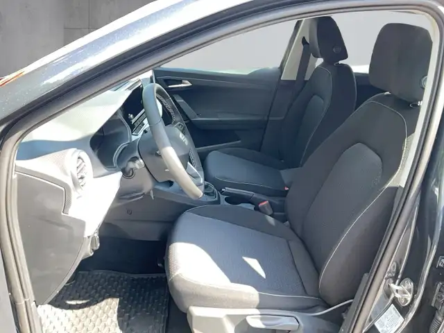 Seat Ibiza view 8