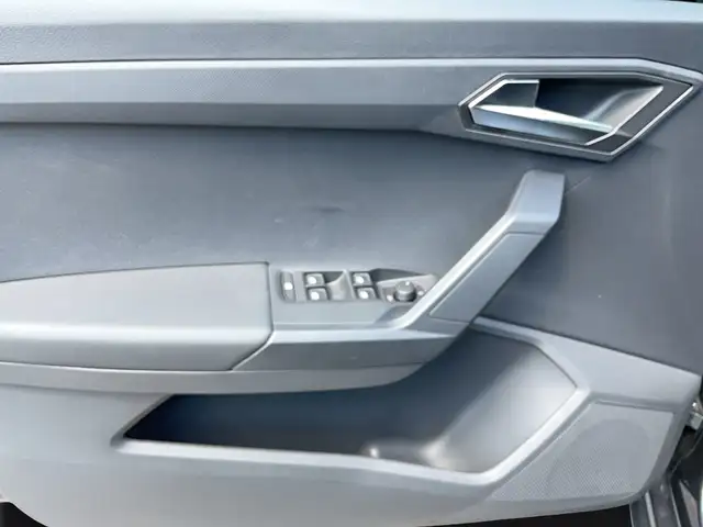 Seat Ibiza view 10