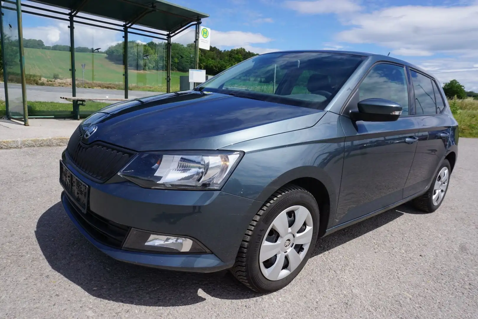 Skoda Fabia Active Grau - 2