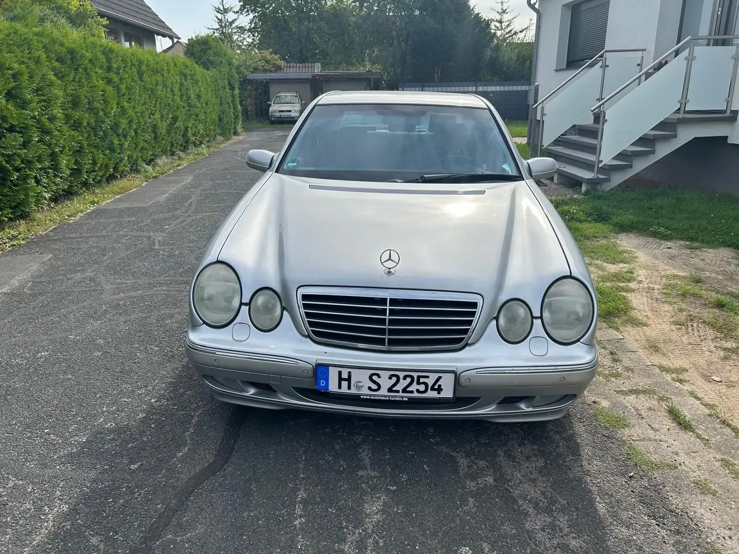 Mercedes-Benz E 240 Avantgarde - 1