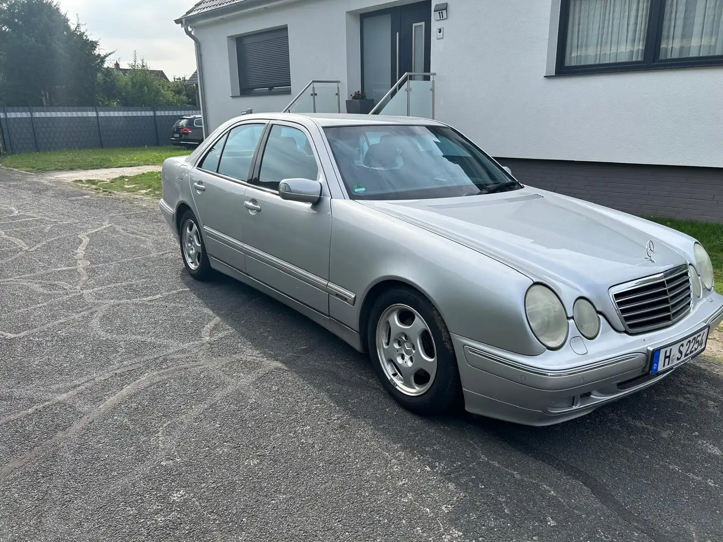Mercedes-Benz E 240 Avantgarde - 2