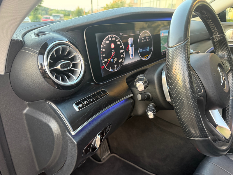 Mercedes-Benz E 220 Coupe E 220 d — photo 14