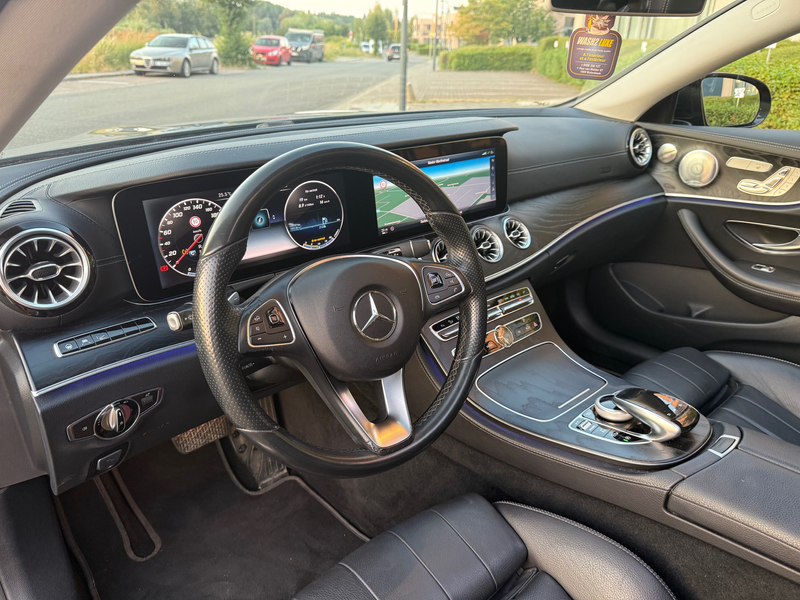 Mercedes-Benz E 220 Coupe E 220 d — photo 15