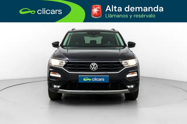 Volkswagen T-Roc view 2