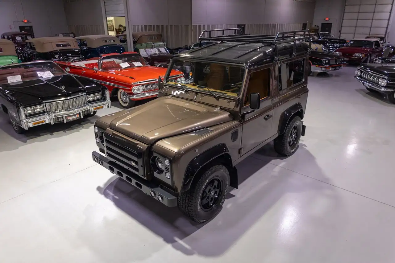 Land Rover Defender 90, foto 1