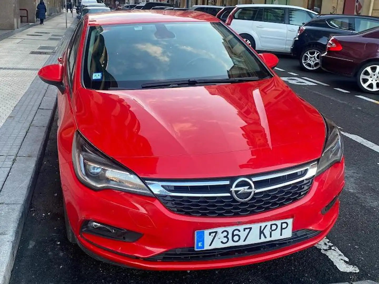 Opel Astra 1.0T S/S Selective Rojo - 1