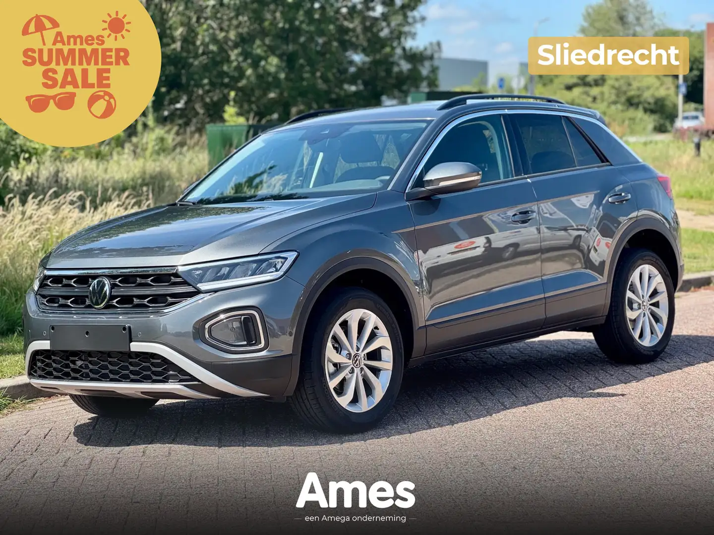 Volkswagen T-Roc 1.0 TSI 115pk Life Edition | Dodehoeksensoren | St Grijs - 1