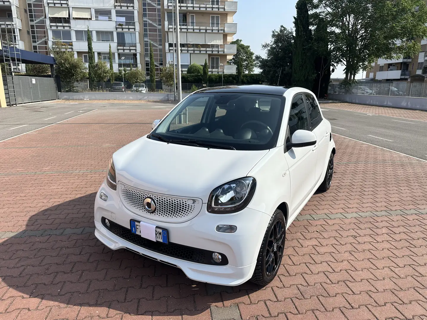 smart forFour Superpassion Twinamic *22.000km* Bianco - 1