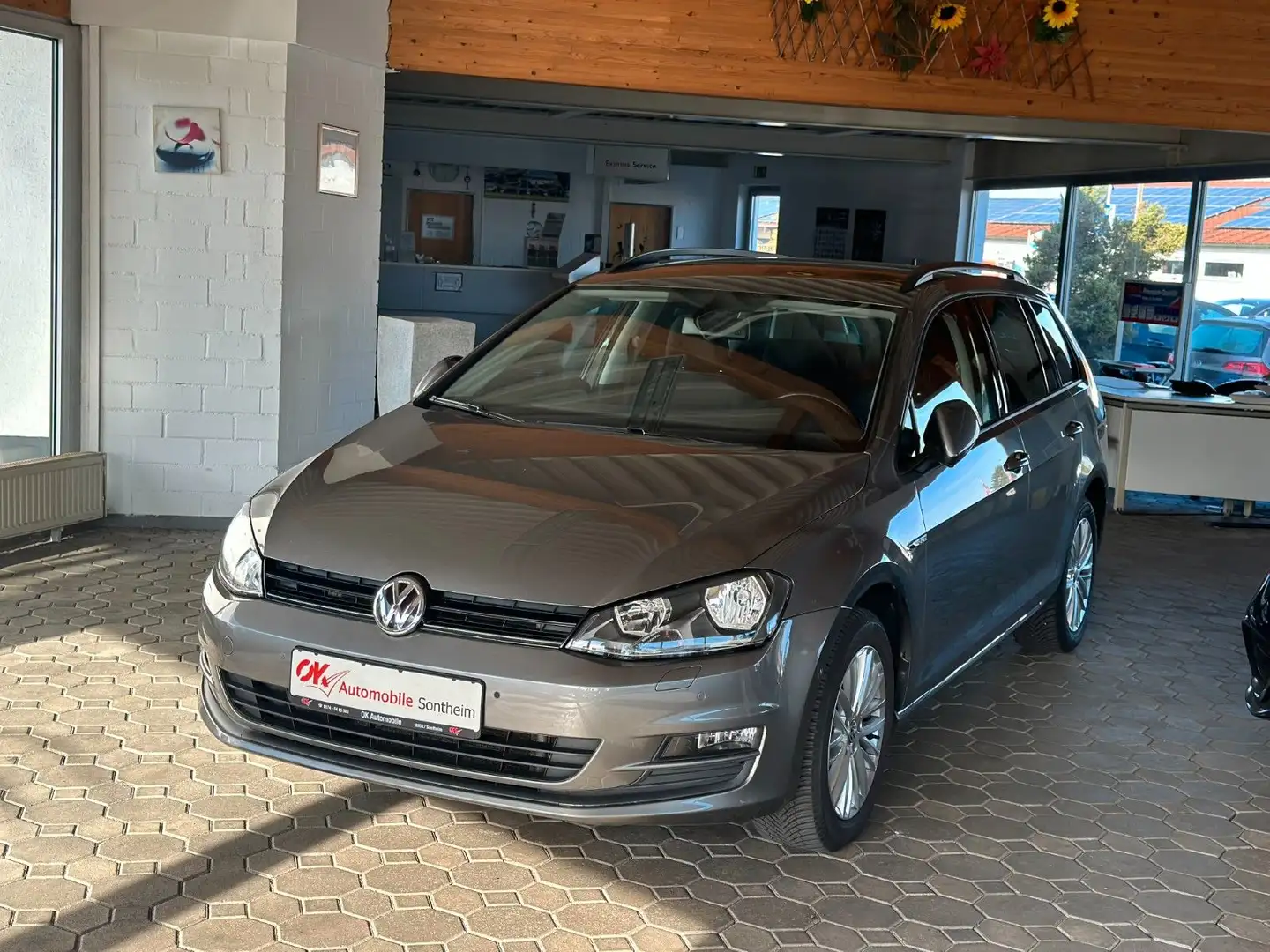 Volkswagen Golf VII Variant Cup BMT*SHZ*PDC*Temp*Navi*Euro6 Grau - 1