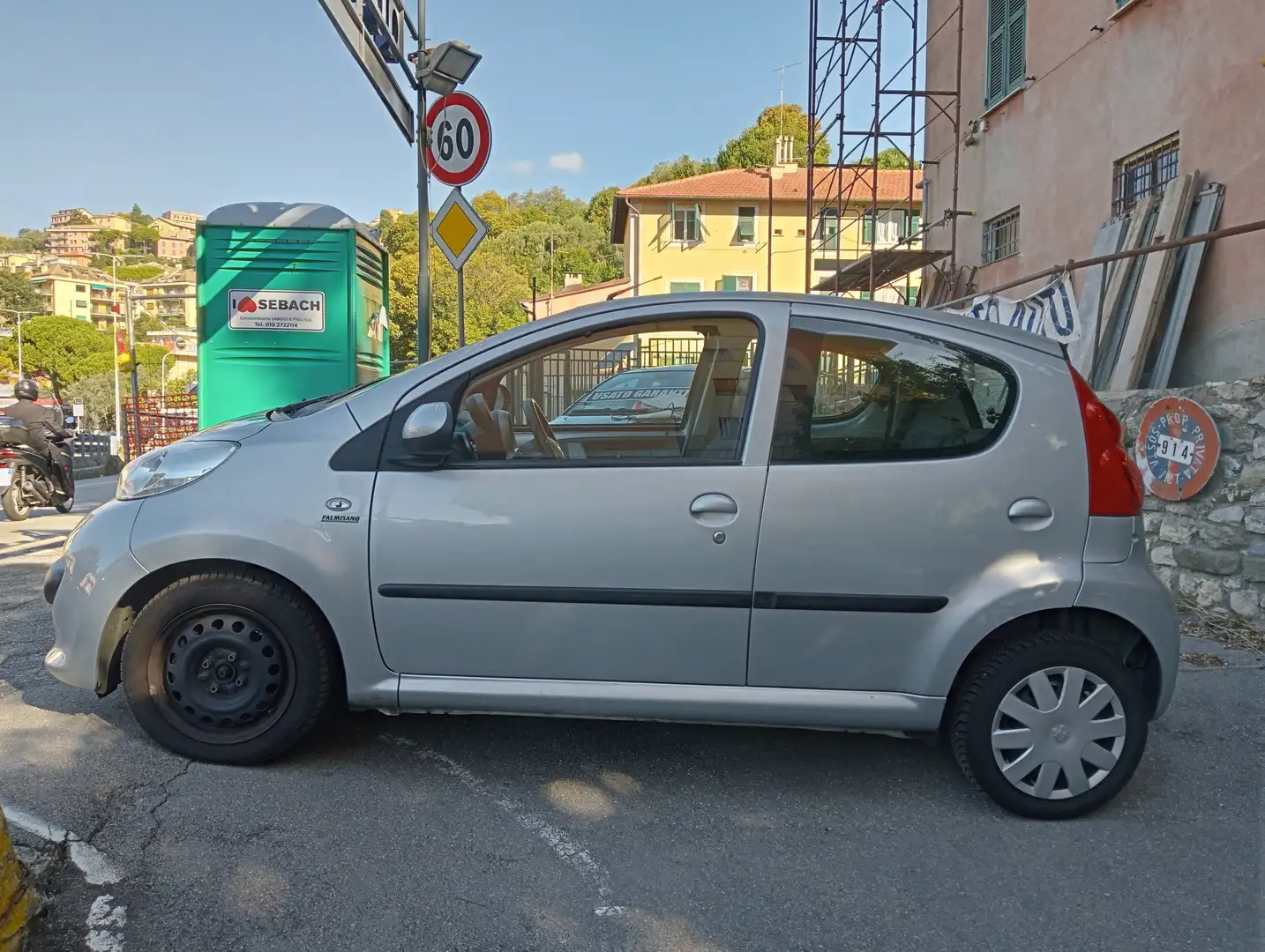 Peugeot 107 Peugeot 107 5 porte AUTOMATICA Argintiu - 2