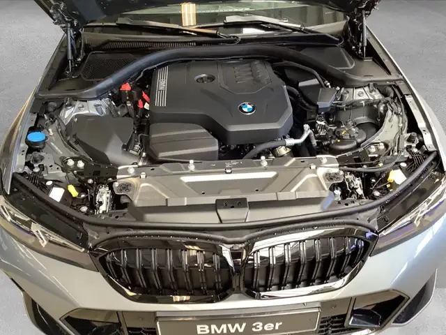 BMW 3 Series view 14