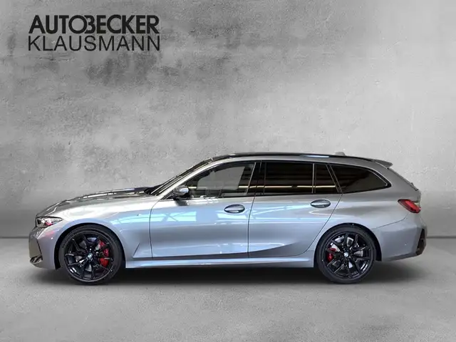 BMW 3 Series view 3