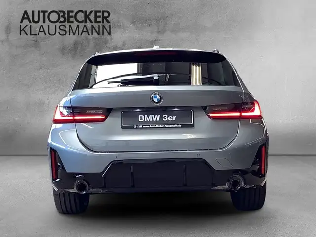 BMW 3 Series view 6