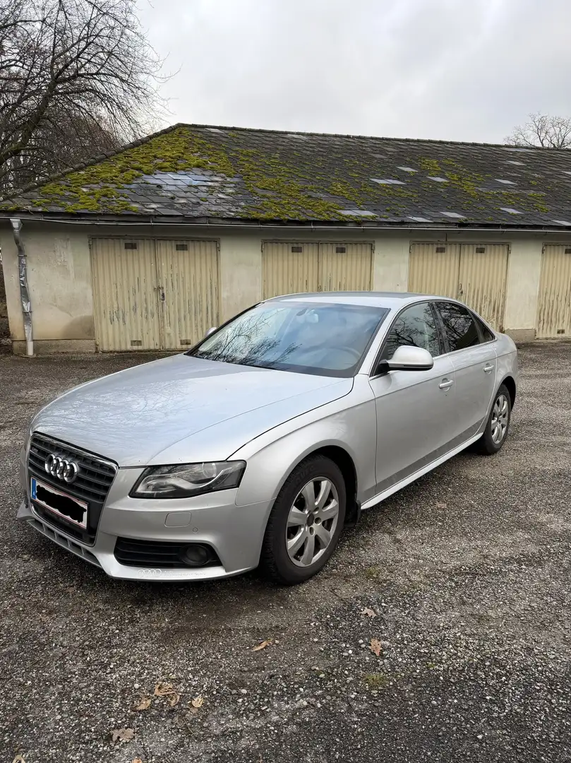 Audi A4 2,0 TDI DPF Grau - 2