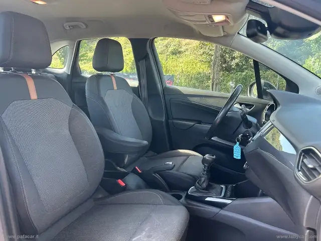 Opel Crossland view 5