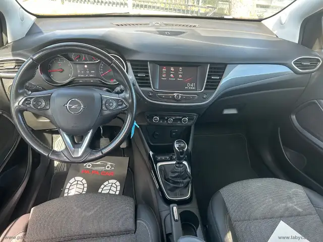 Opel Crossland view 15