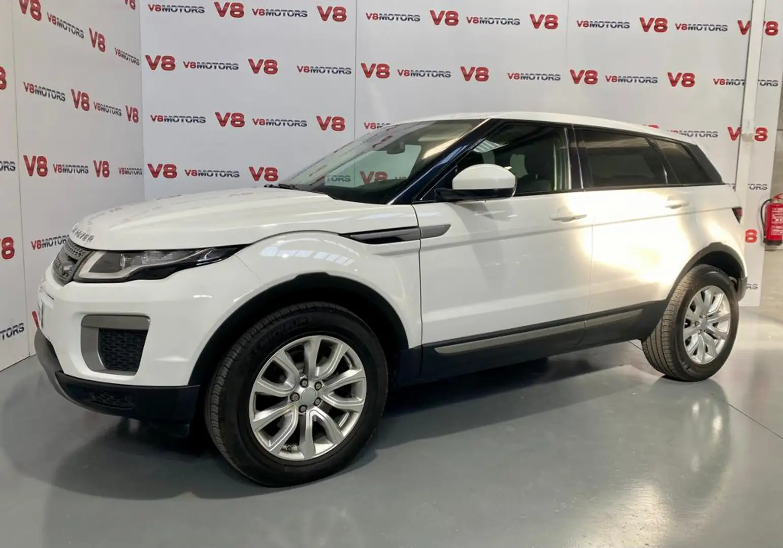 Land Rover Range Rover Evoque 2.0TD4 Pure 4WD 150 Wit - 1