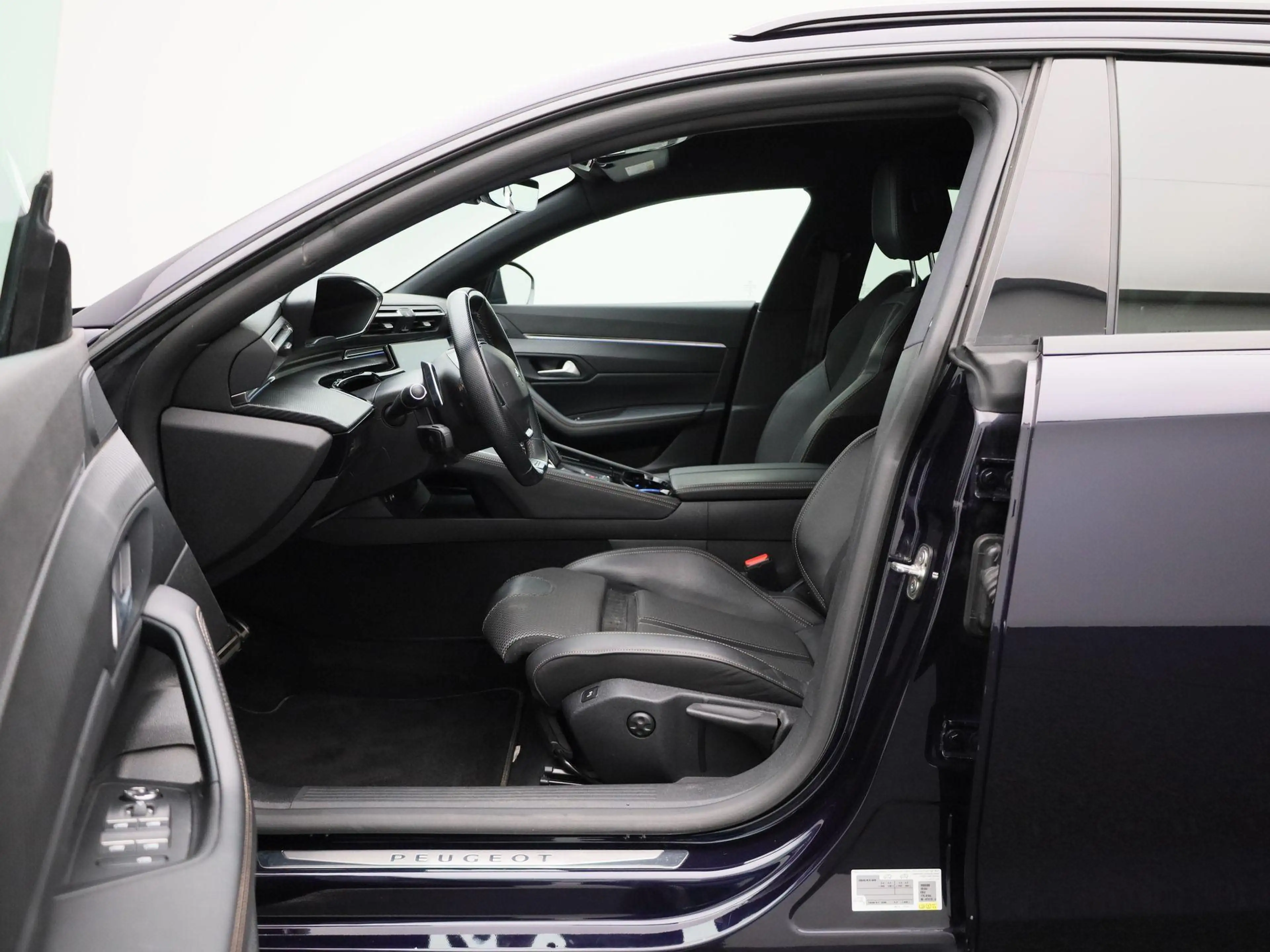 Peugeot 508 SW 1.6 PureTech 180 S&S EAT8 GT Line | Camera | PD — photo 9
