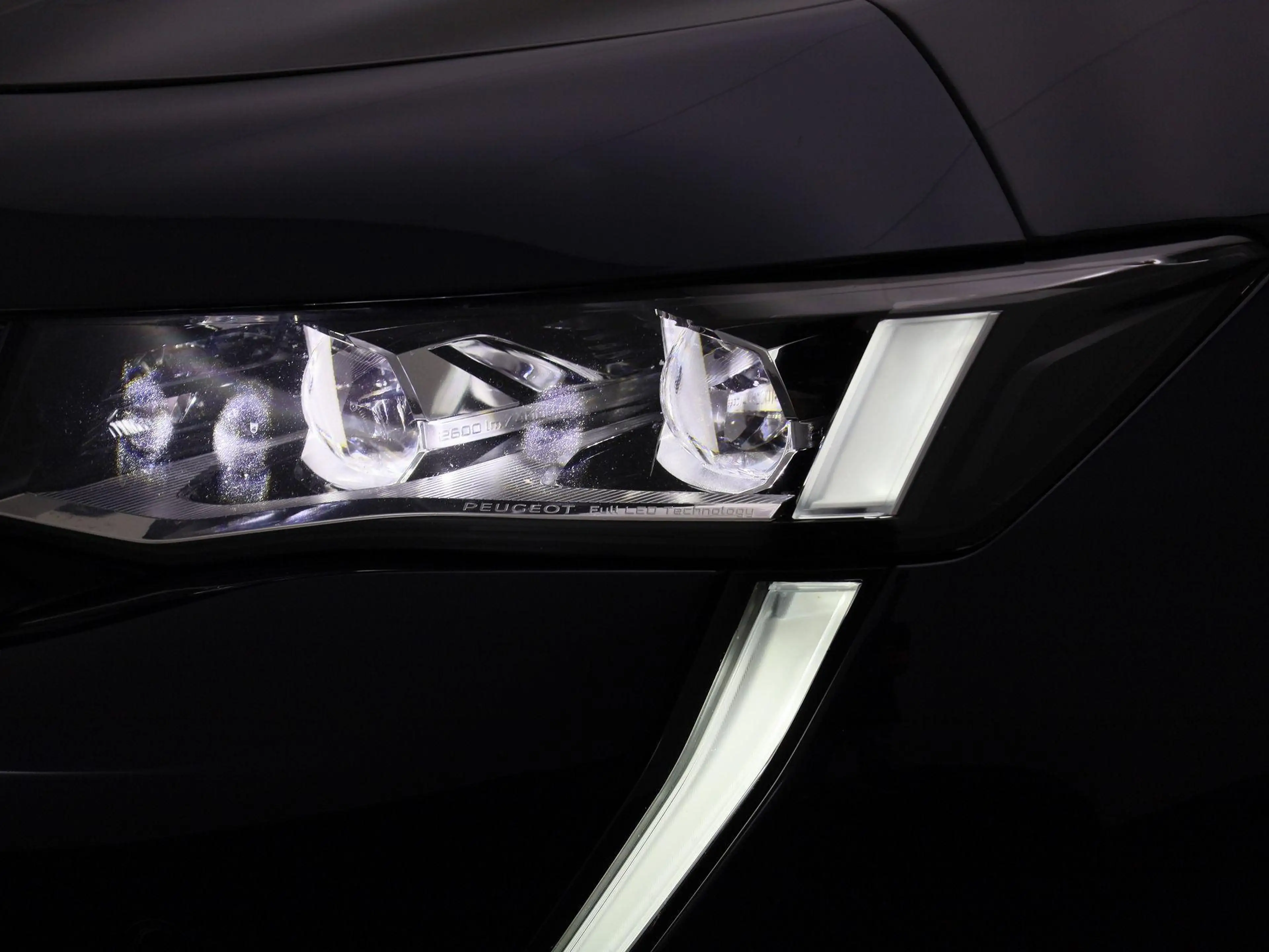 Peugeot 508 SW 1.6 PureTech 180 S&S EAT8 GT Line | Camera | PD — photo 14
