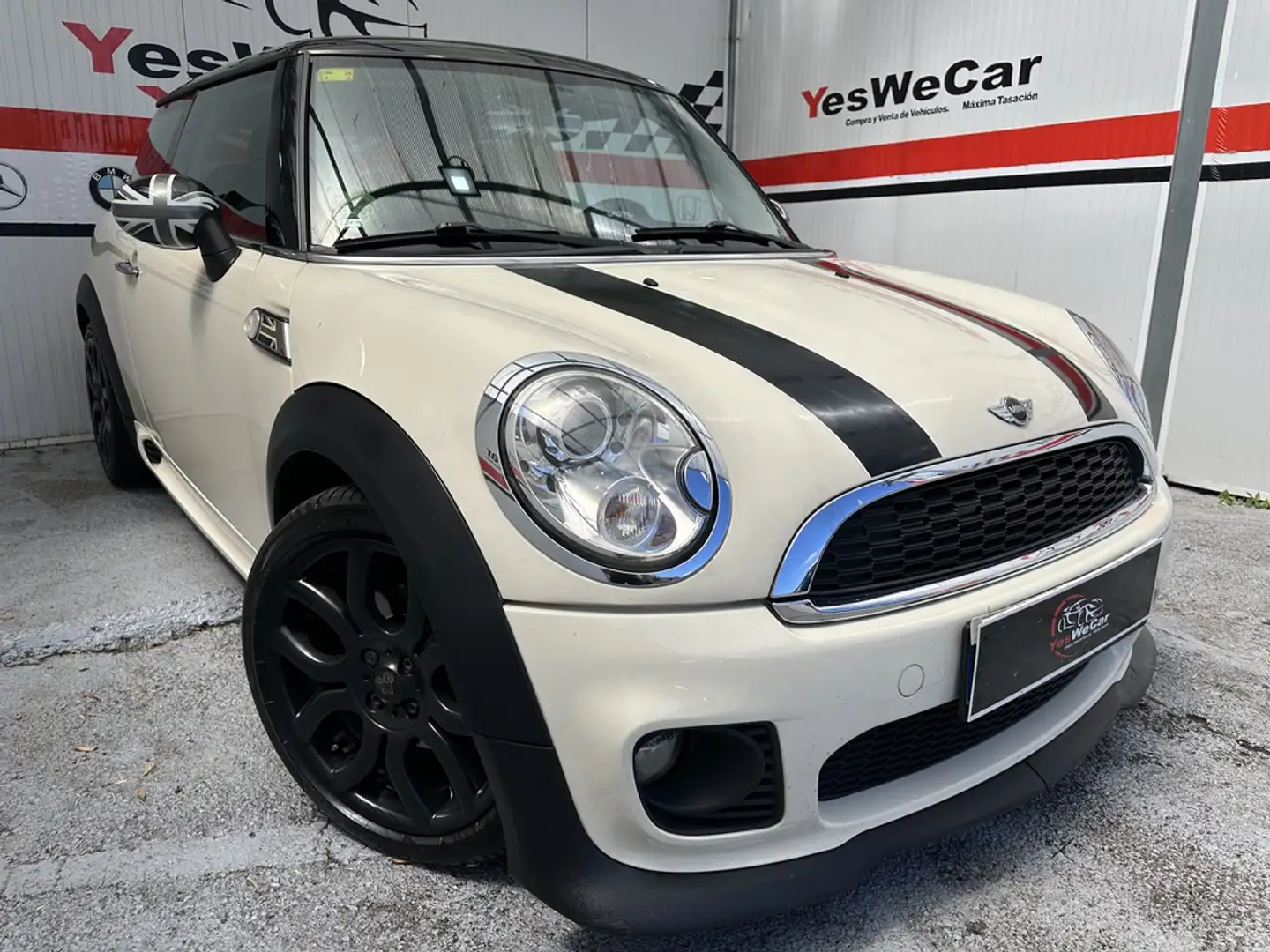MINI Cooper Beige - 1