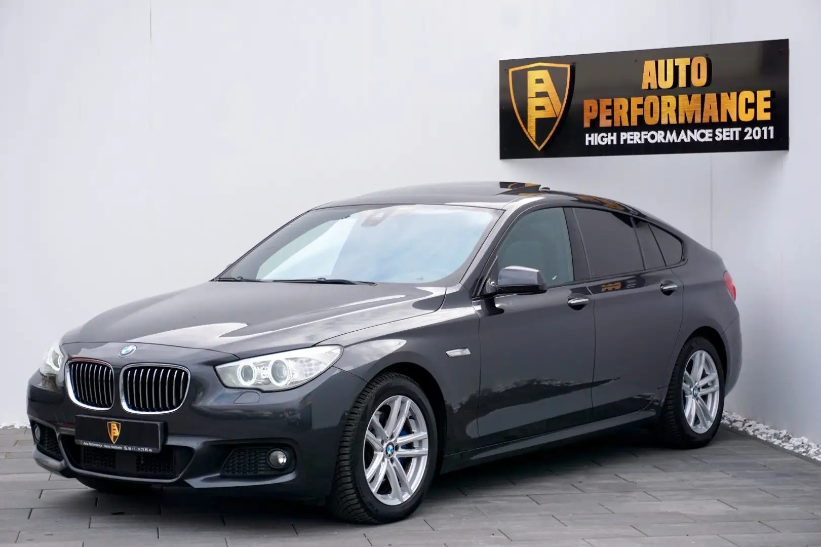 BMW 535 535d GT xDrive*M-Sport~PANO~NAVI~ACC~AHK~Keyless Grau - 1