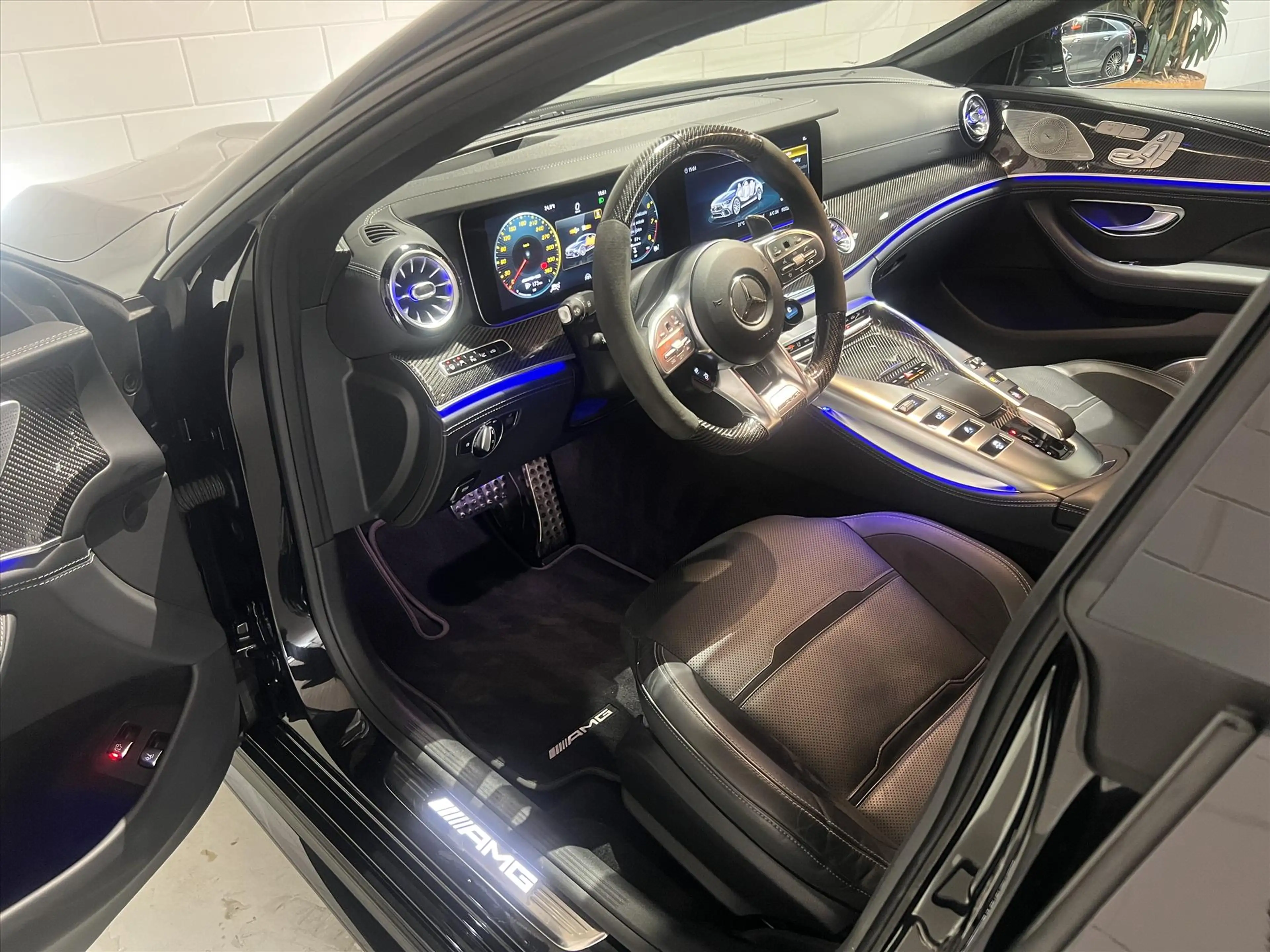 Mercedes-Benz AMG GT Coupé V8 639pk 4MATIC+ AMG SPEEDSHIFT MCT 9G AMG 6 — photo 12