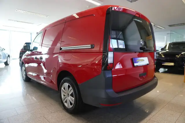 Volkswagen Caddy view 4