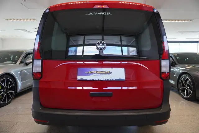 Volkswagen Caddy view 6