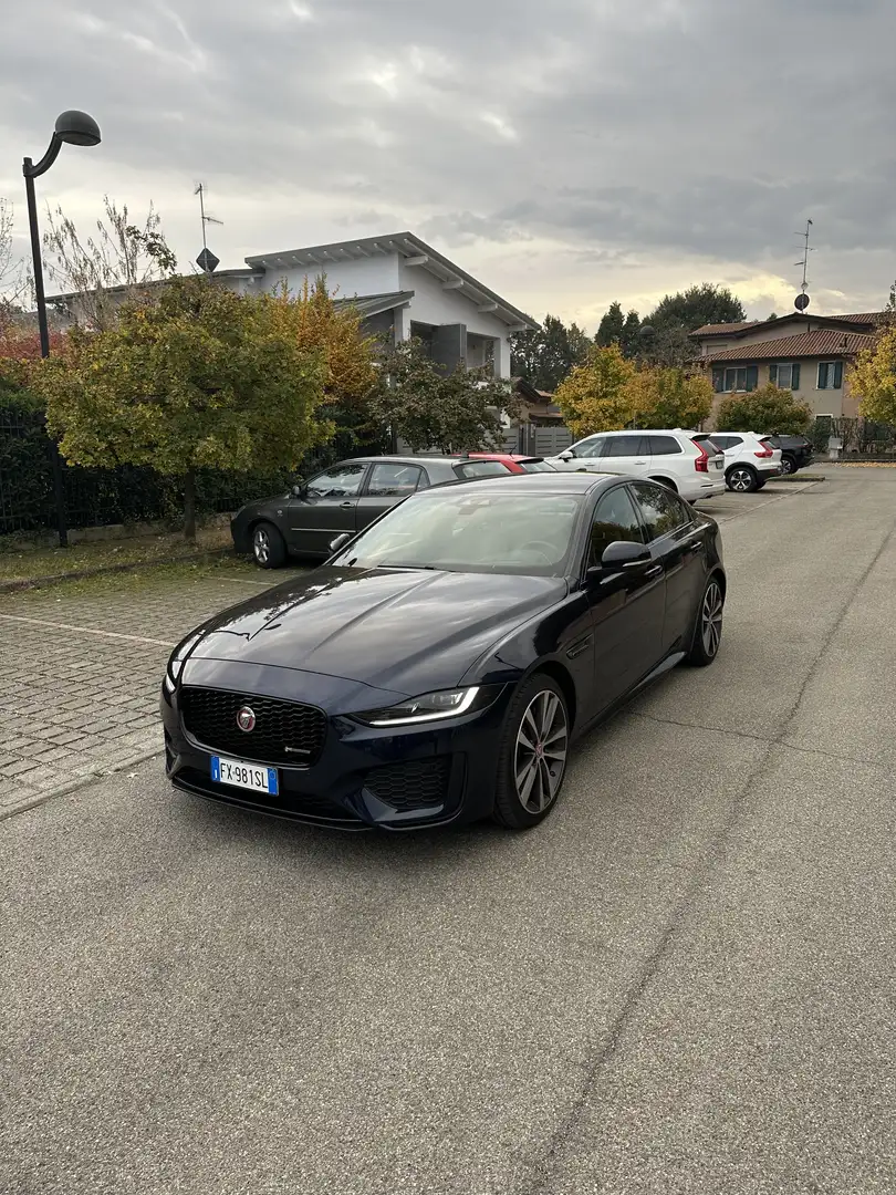 Jaguar XE 2.0d i4 R-Dynamic SE AWD 180cv auto - 2