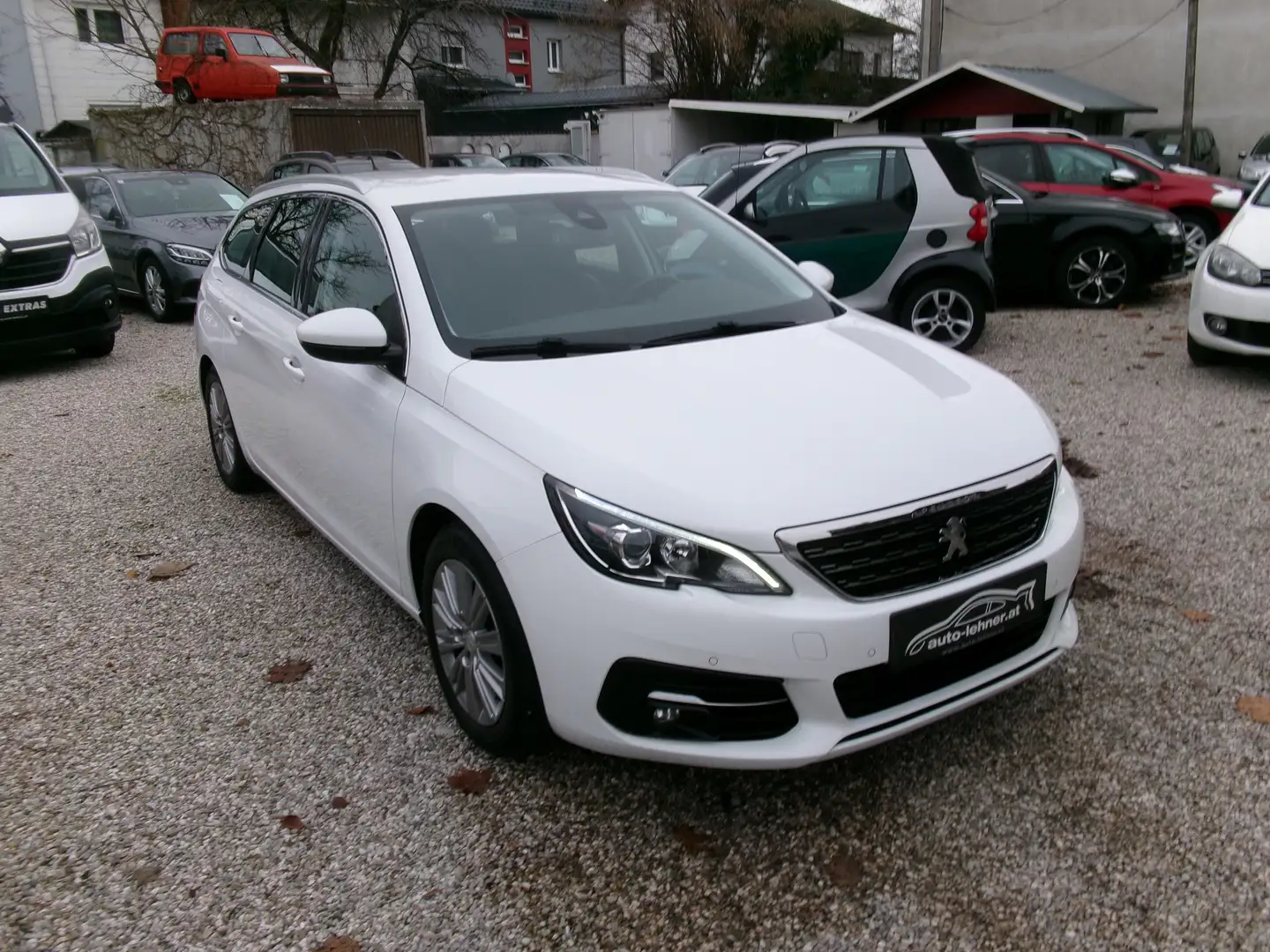 Peugeot 308 SW 1,5 BlueHDI 130 Allure S Weiß - 2