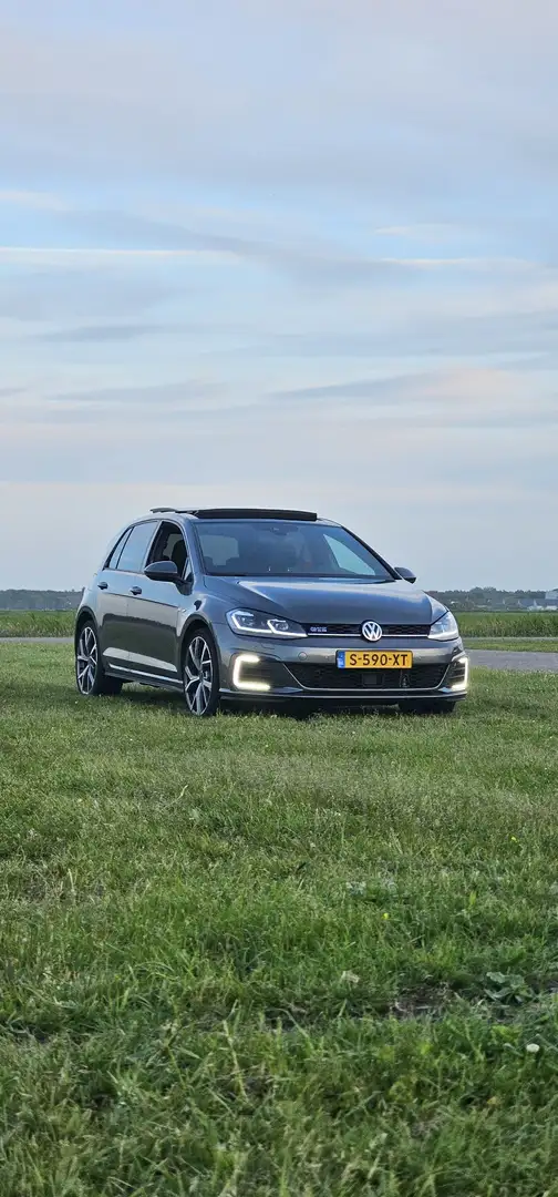 Volkswagen Golf 1.4 TSI PHEV GTE Gri - 1