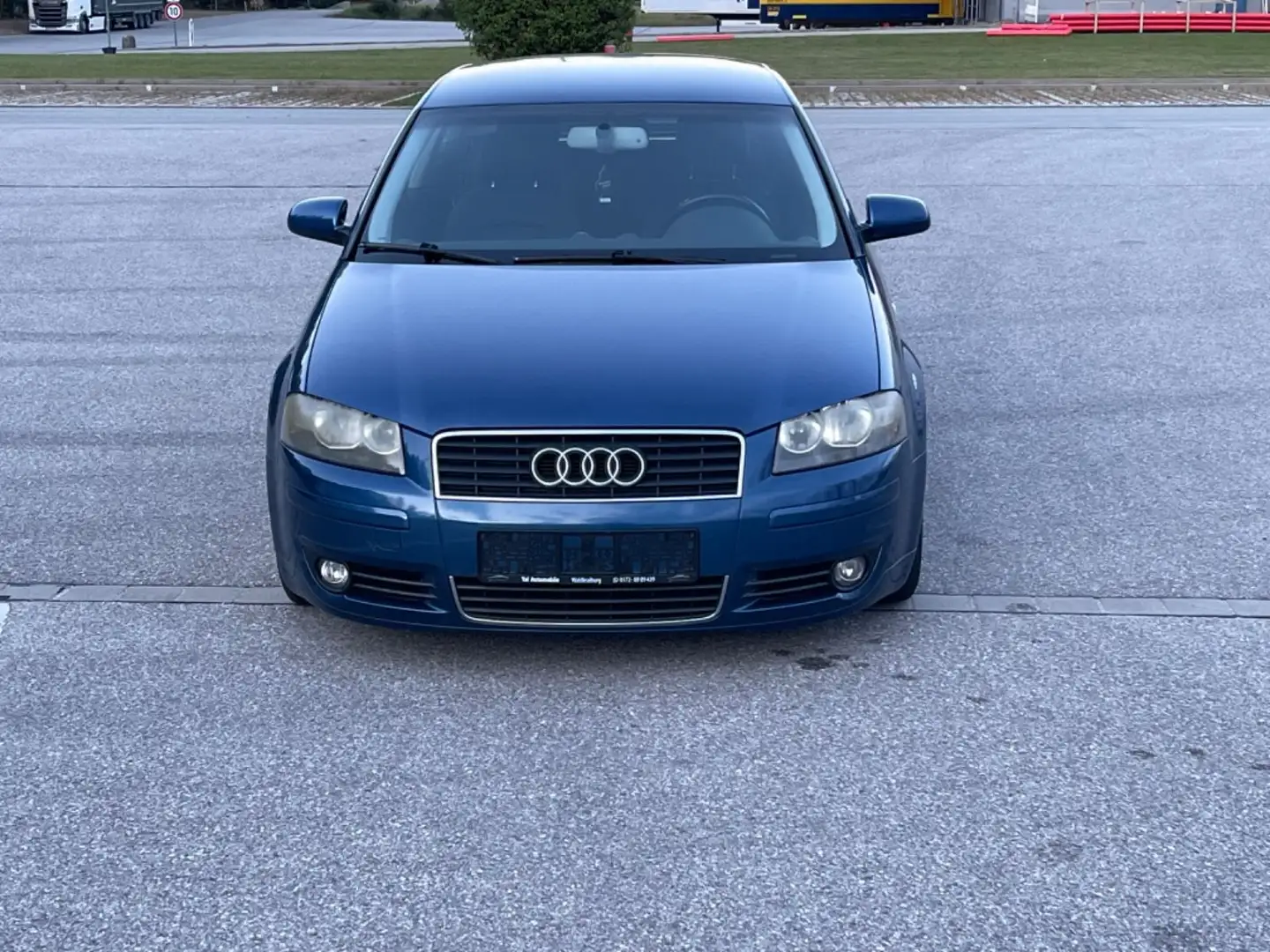 Audi A3 1.6.. Klimaautomatik Blau - 2