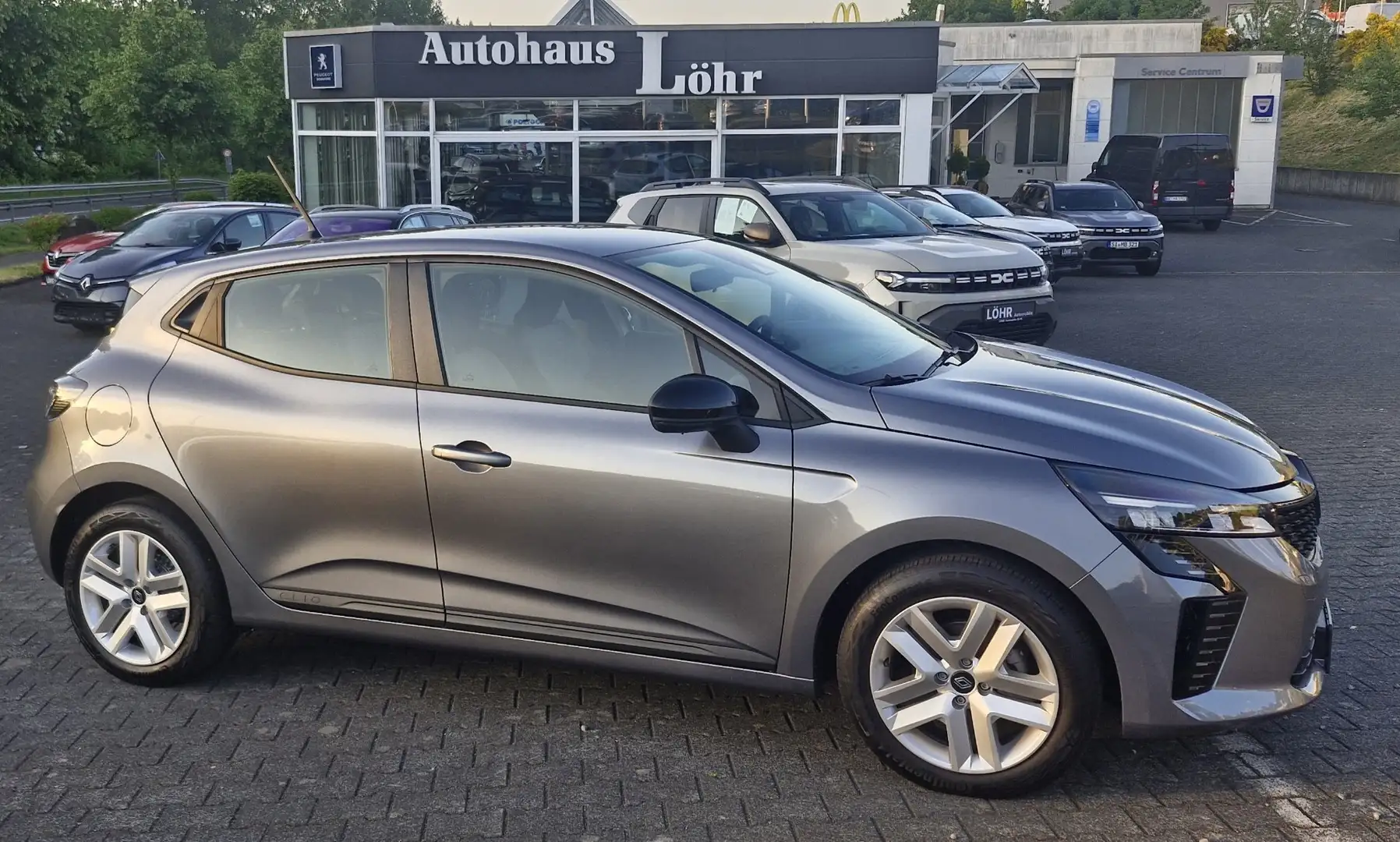 Renault Clio Evolution Schwarz - 1