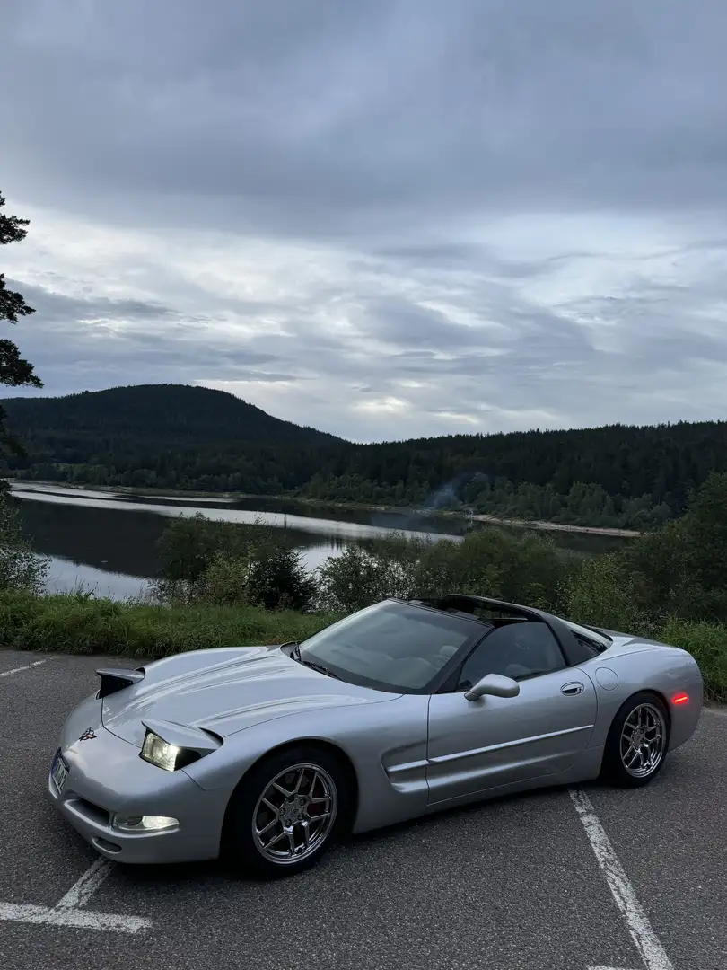 Corvette C5 LS1 5,7 V8 Targa Top Zustand Tüv 08/2026 Alles NE Argintiu - 2