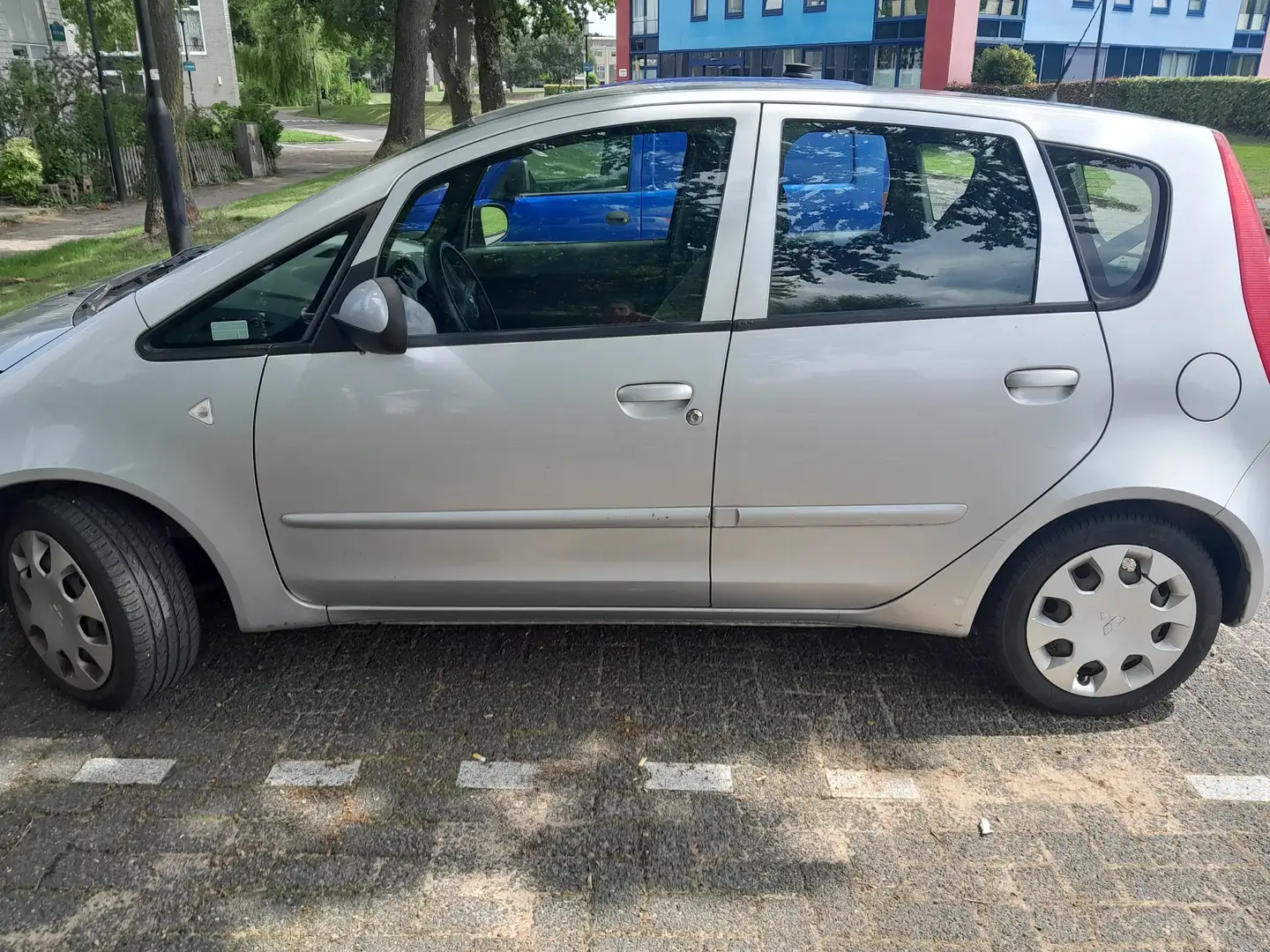 Mitsubishi Colt Colt 1.3 Inform Cool Pack Grijs - 1