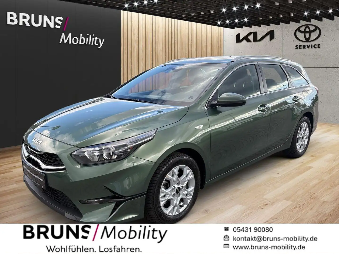Kia Ceed SW / cee'd SW 1.5 Vision + Komfort-Paket Navi Groen - 1