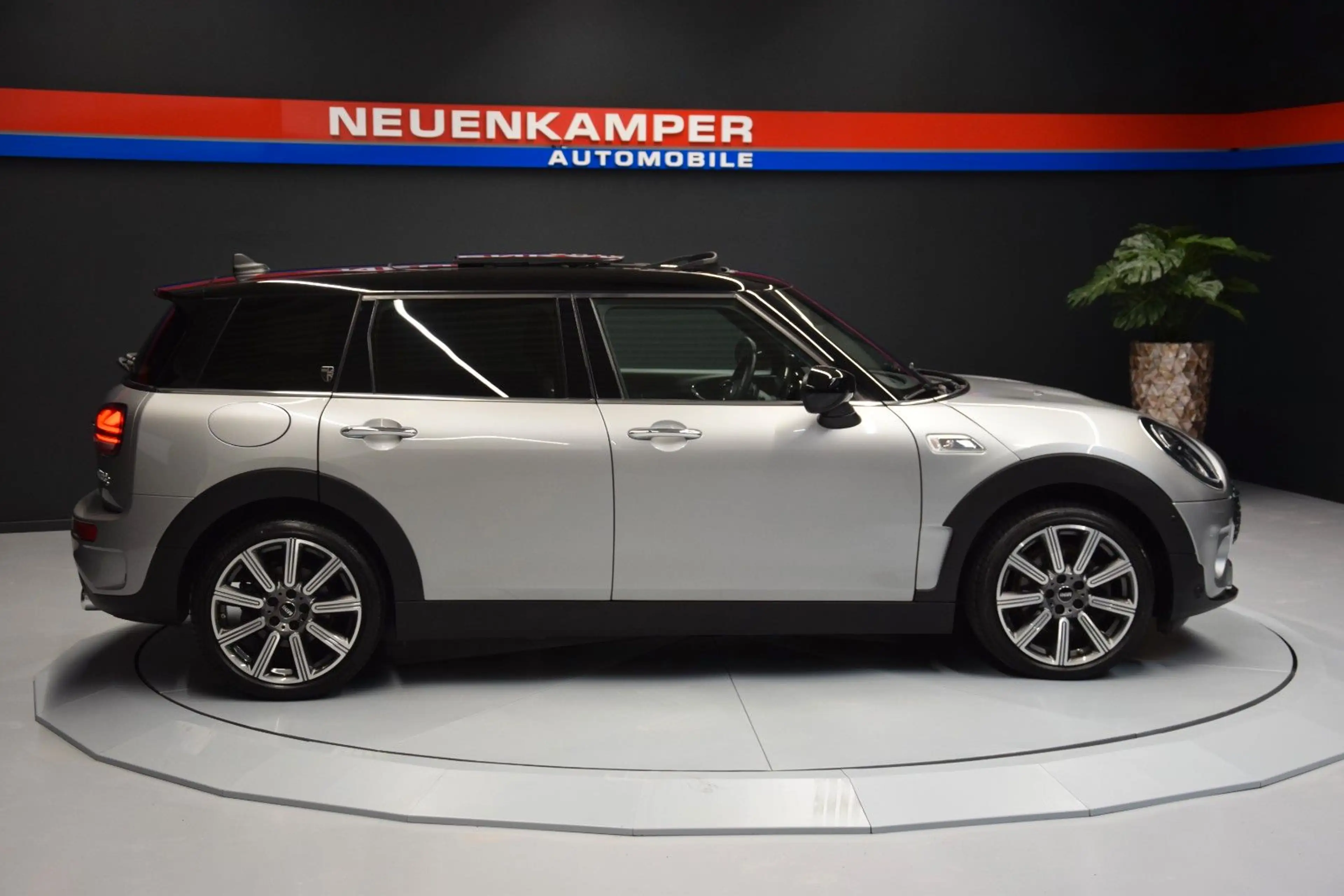 MINI Cooper S Clubman Yours Trim H&k Pano Memory HuD — photo 9